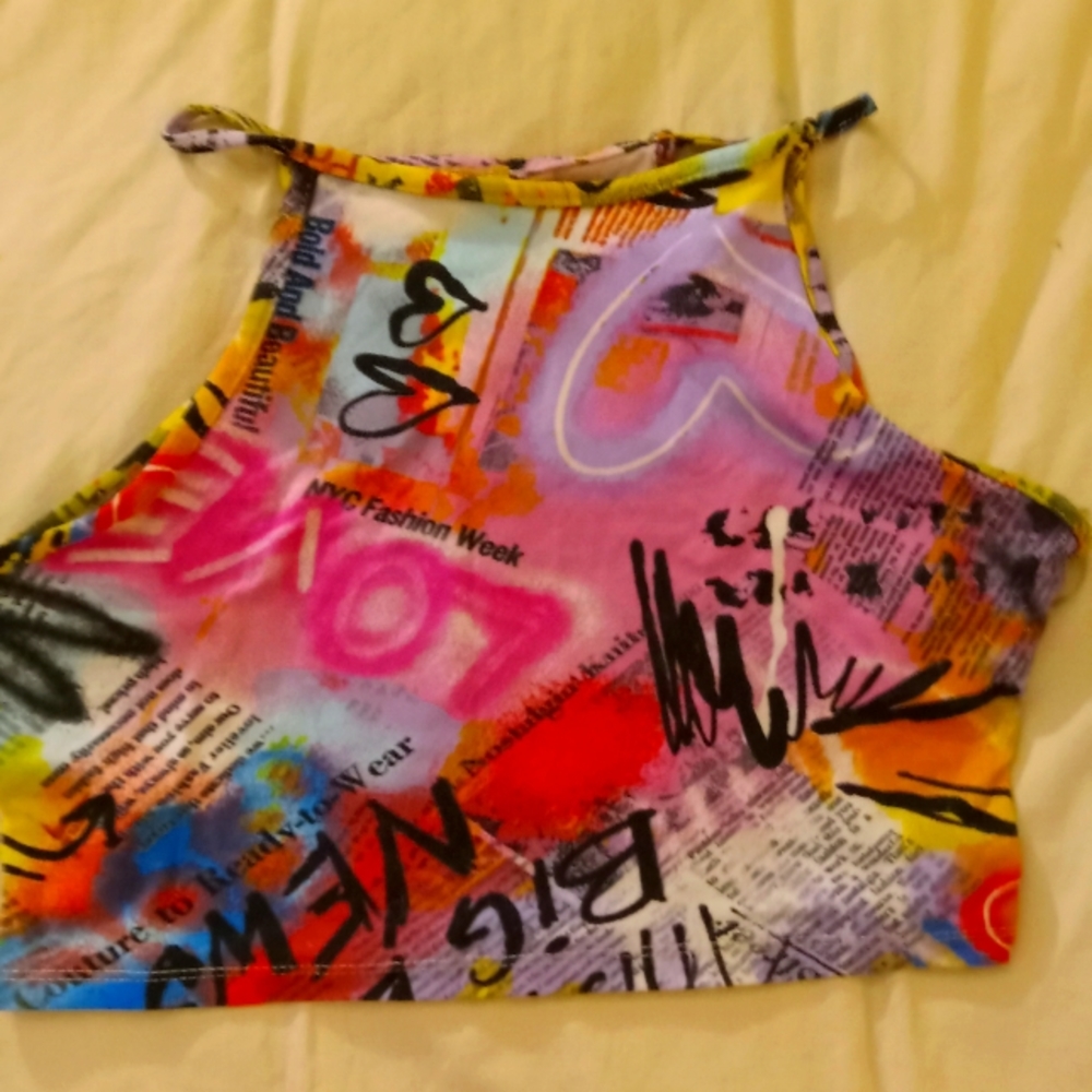 Graffiti top